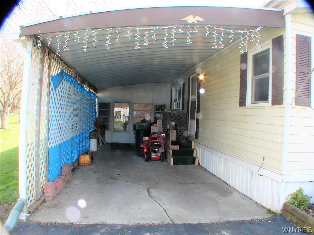 1047 Wish Circle East Aurora, NY 14052 - Photo 4 of 44