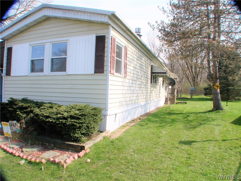 1047 Wish Circle East Aurora, NY 14052 - Photo 41 of 44