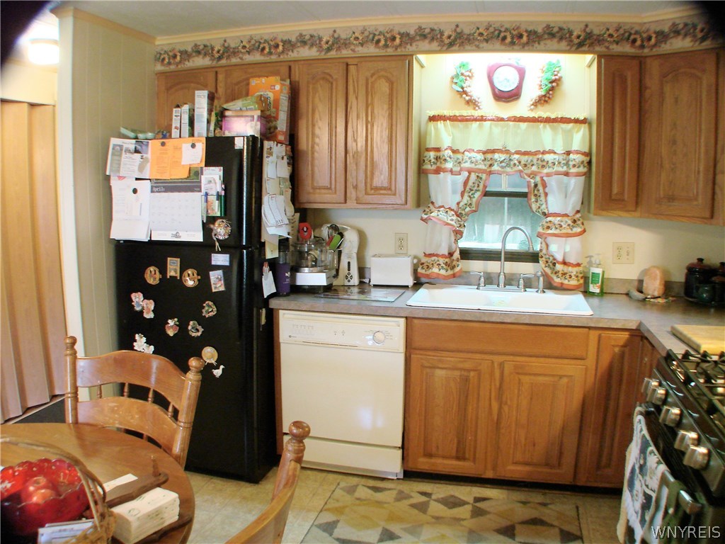 1047 Wish Circle East Aurora, NY 14052 - Photo 10 of 44