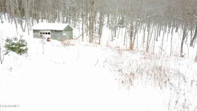 $119,900 | 140 Strykers Road, Florida, MA 01247