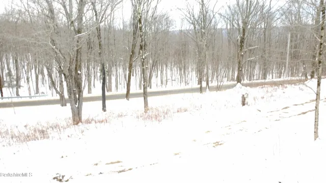 $119,900 | 140 Strykers Road, Florida, MA 01247