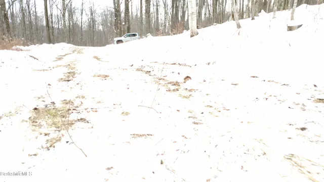 $119,900 | 140 Strykers Road, Florida, MA 01247