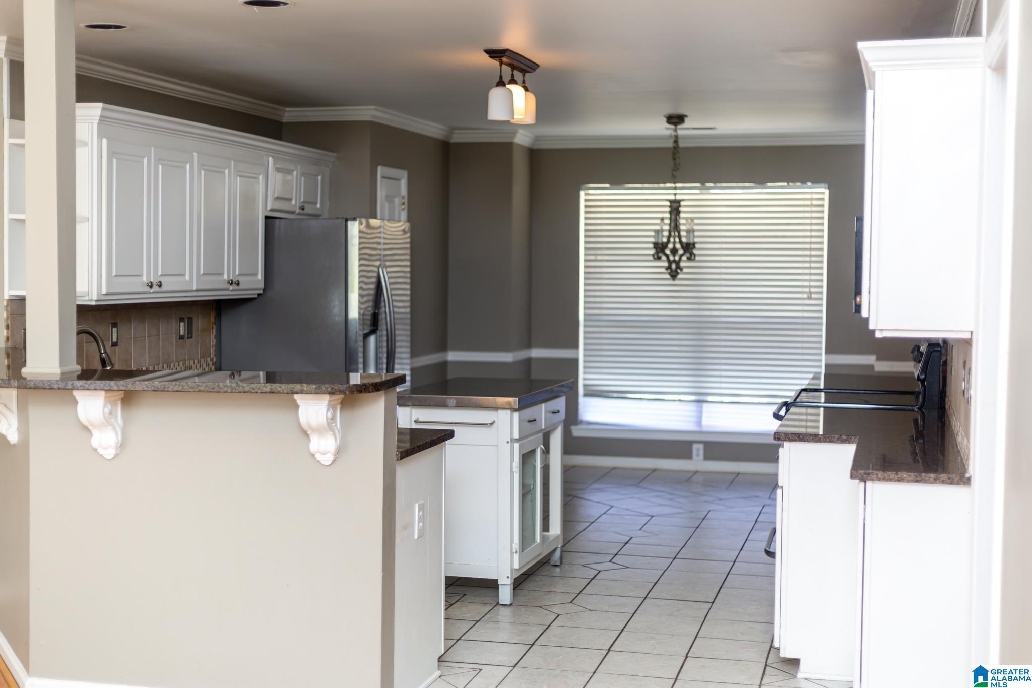 1601 Windsor Lane Leeds, AL 35094 - Photo 9 of 57
