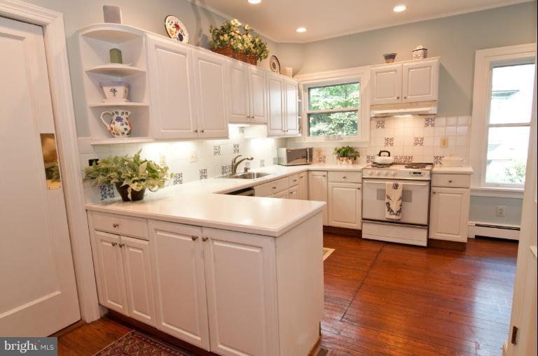 205 Club Road Baltimore, MD 21210 - Photo 22 of 26 Kitchen