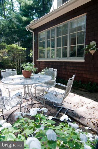 205 Club Road Baltimore, MD 21210 - Photo 10 of 26 Back Porch