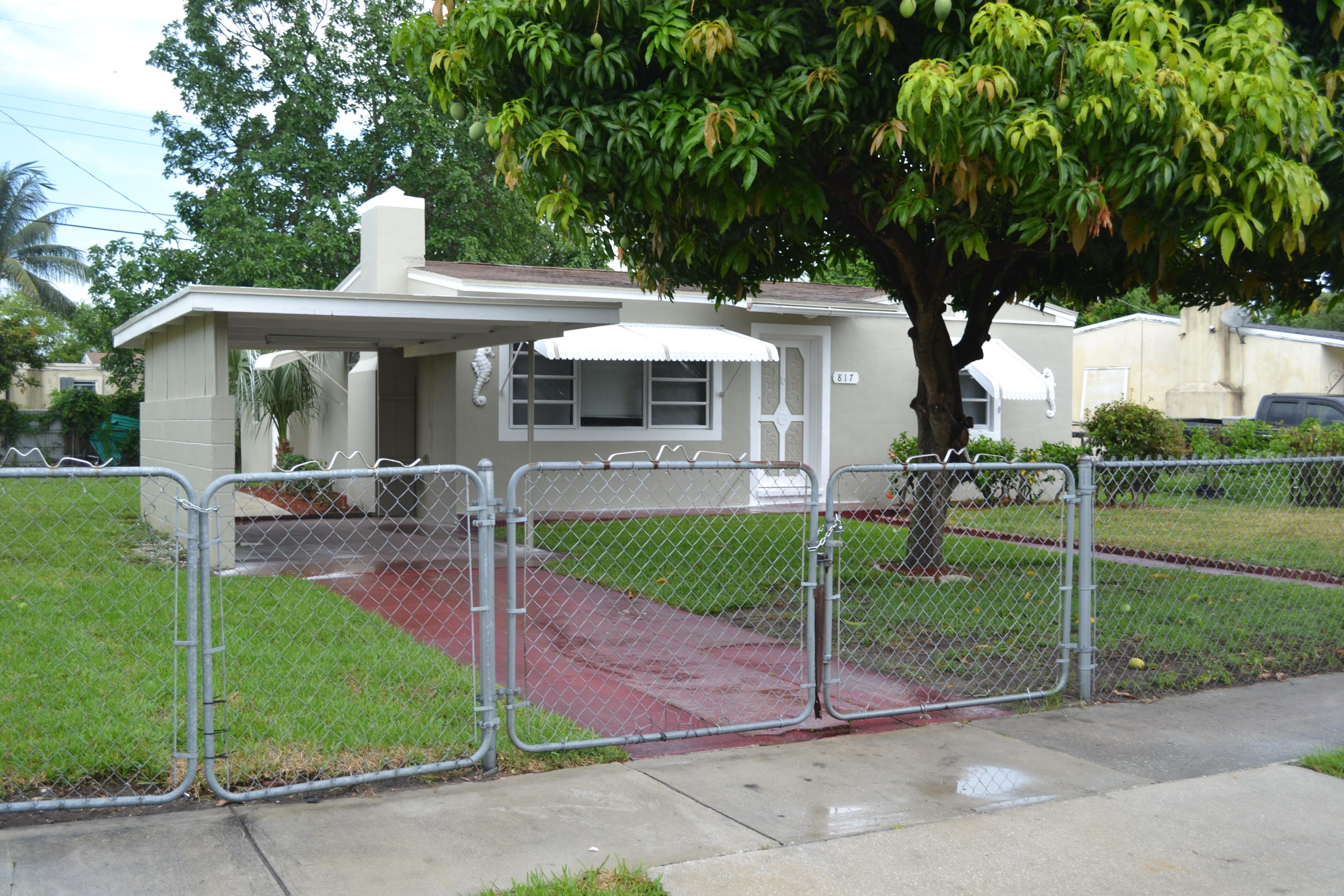 817 Beech Road West Palm Beach, FL 33409 - Photo 1 of 8 EXTERIOR