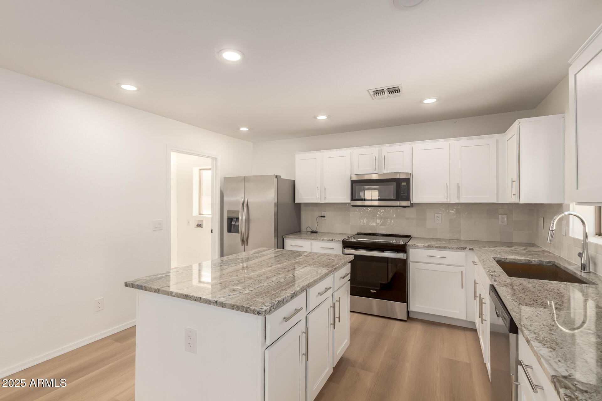 340 East Bradstock Way San Tan Valley, AZ 85140 - Photo 11 of 34 15-Bradstock