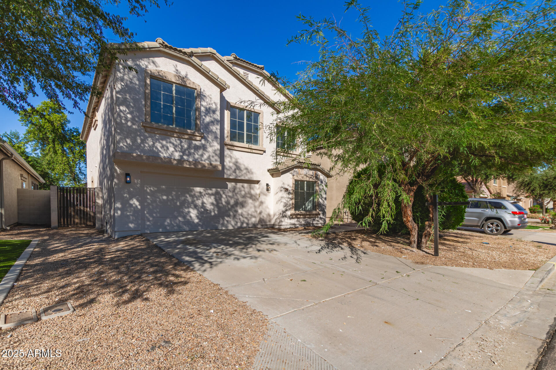 340 East Bradstock Way San Tan Valley, AZ 85140 - Photo 2 of 34 04-Bradstock