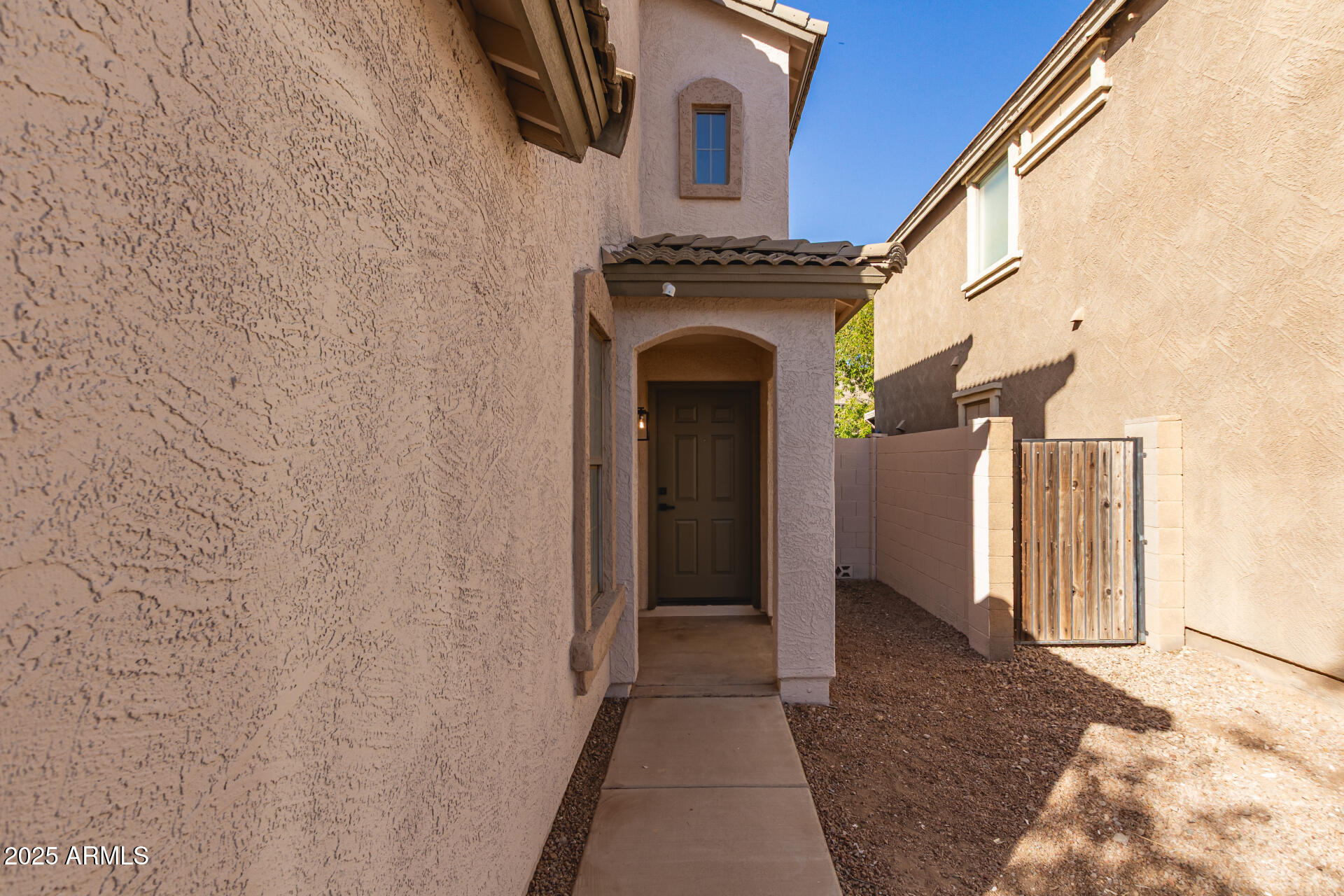 340 East Bradstock Way San Tan Valley, AZ 85140 - Photo 3 of 34 07-Bradstock