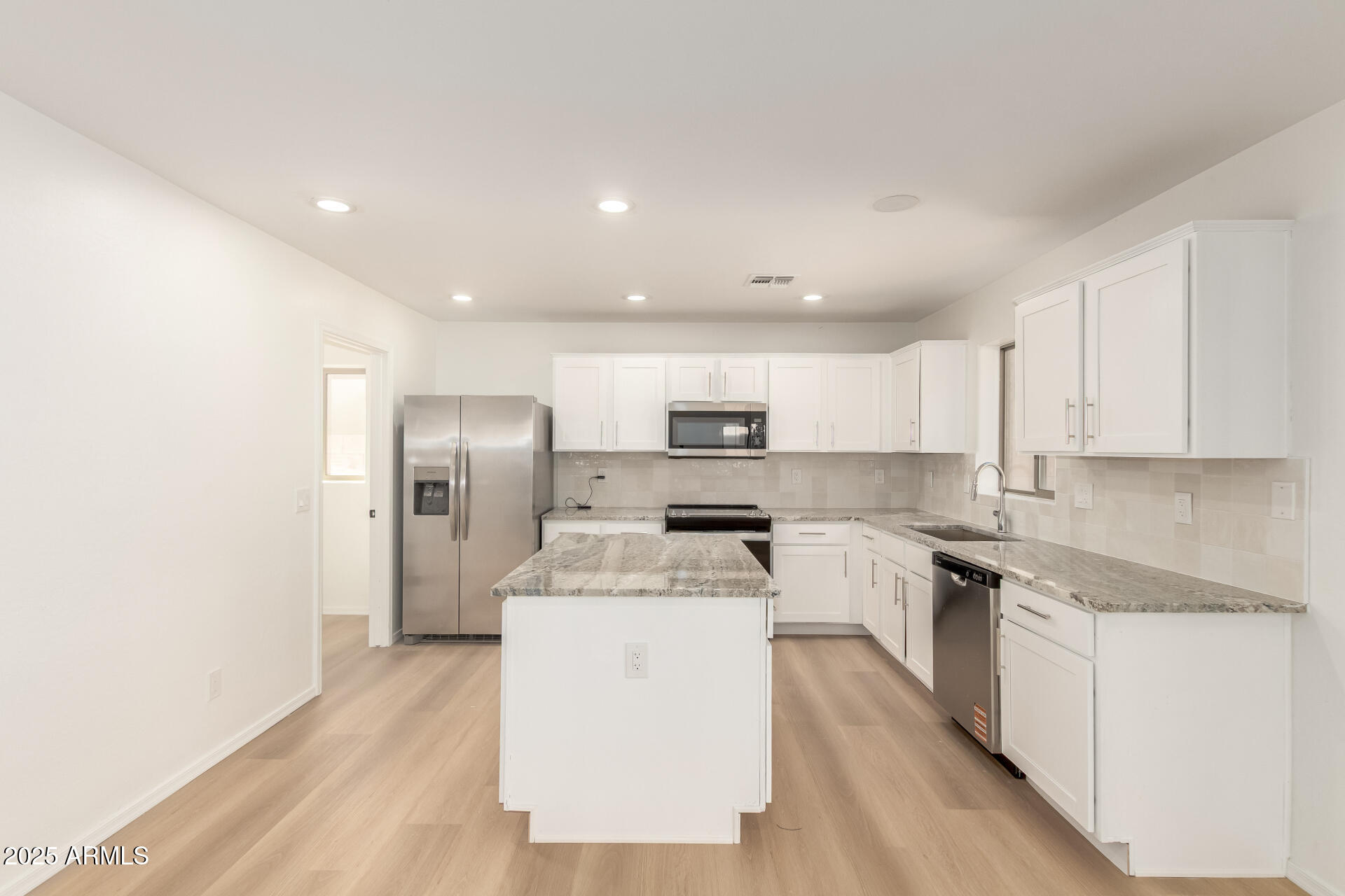 340 East Bradstock Way San Tan Valley, AZ 85140 - Photo 9 of 34 13-Bradstock