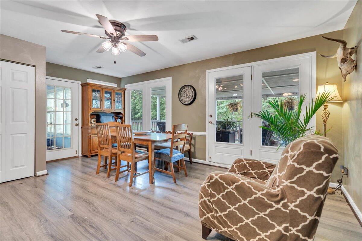 933 Martin McNeil Road Salem, VA 24153 - Photo 14 of 58 14-MIB06971