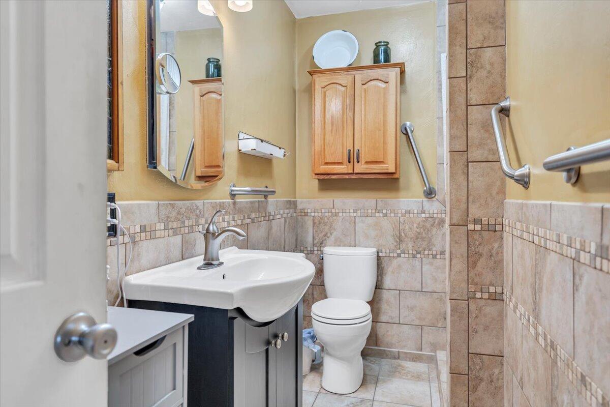 933 Martin McNeil Road Salem, VA 24153 - Photo 34 of 58 34-MIB07025