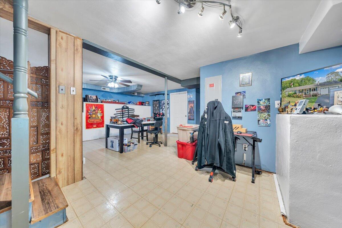 933 Martin McNeil Road Salem, VA 24153 - Photo 42 of 58 42-MIB07061