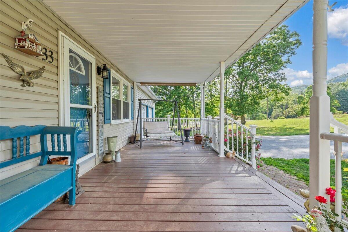 933 Martin McNeil Road Salem, VA 24153 - Photo 5 of 58 05-MIB07121