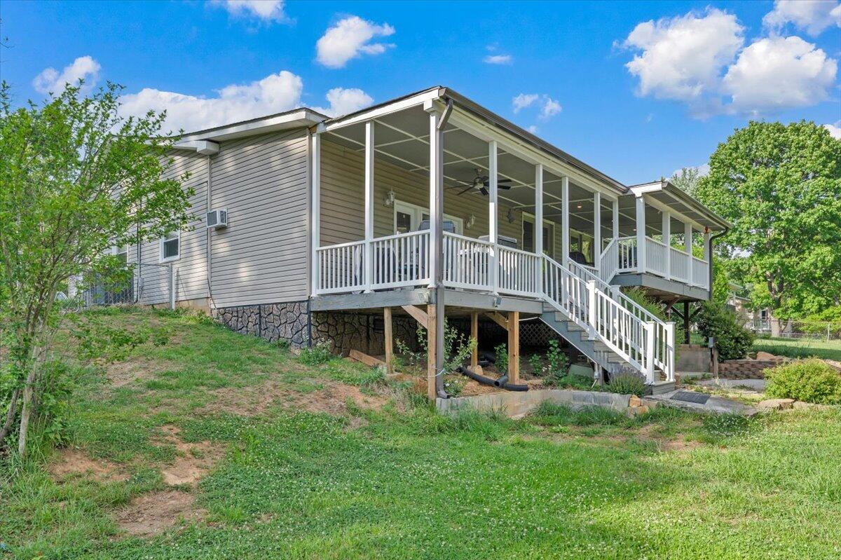 933 Martin McNeil Road Salem, VA 24153 - Photo 53 of 58 53-MIB07097