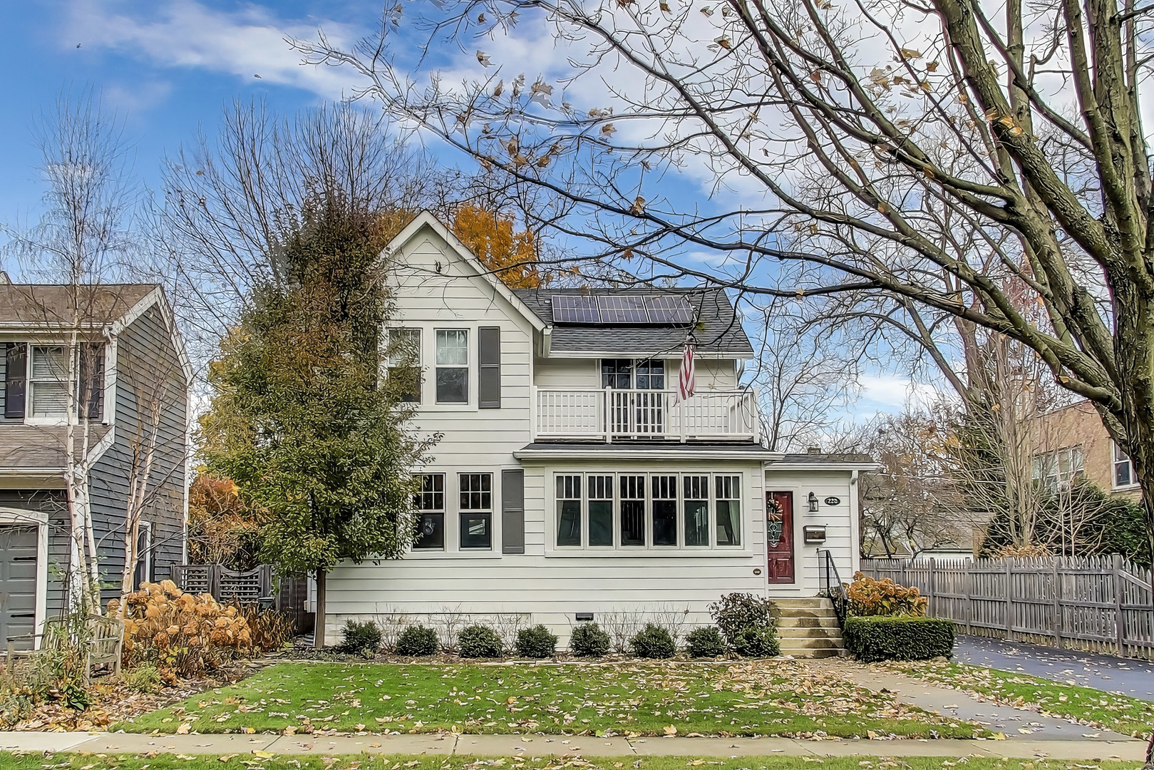 228 East Center Avenue Lake Bluff, IL 60044 - Photo 1 of 39 a front view of a house with garden