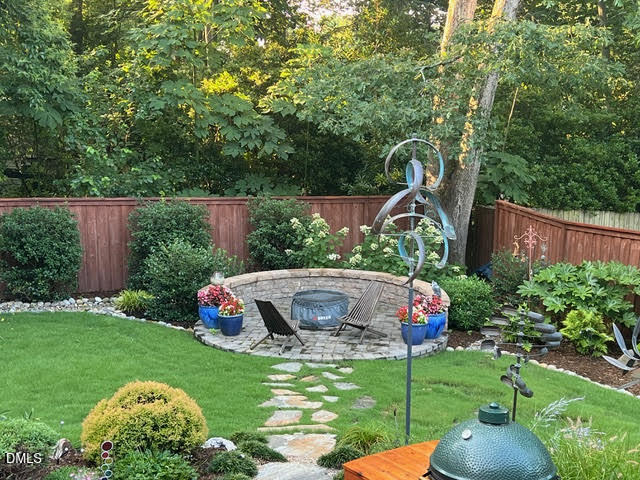 2118 Cowper Drive Raleigh, NC 27608 - Photo 3 of 13 Relax and Refresh