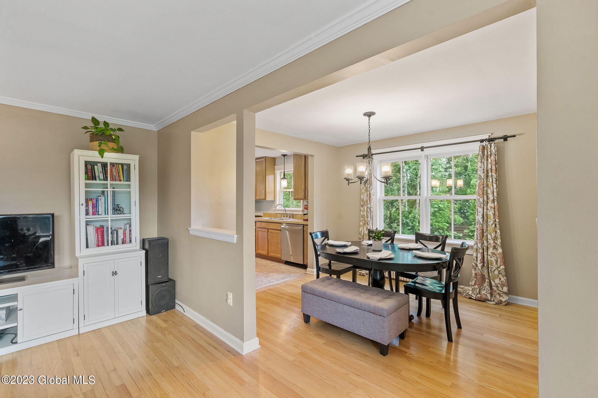 1102 Mohawk Road Niskayuna, NY 12309 - Photo 12 of 56 21