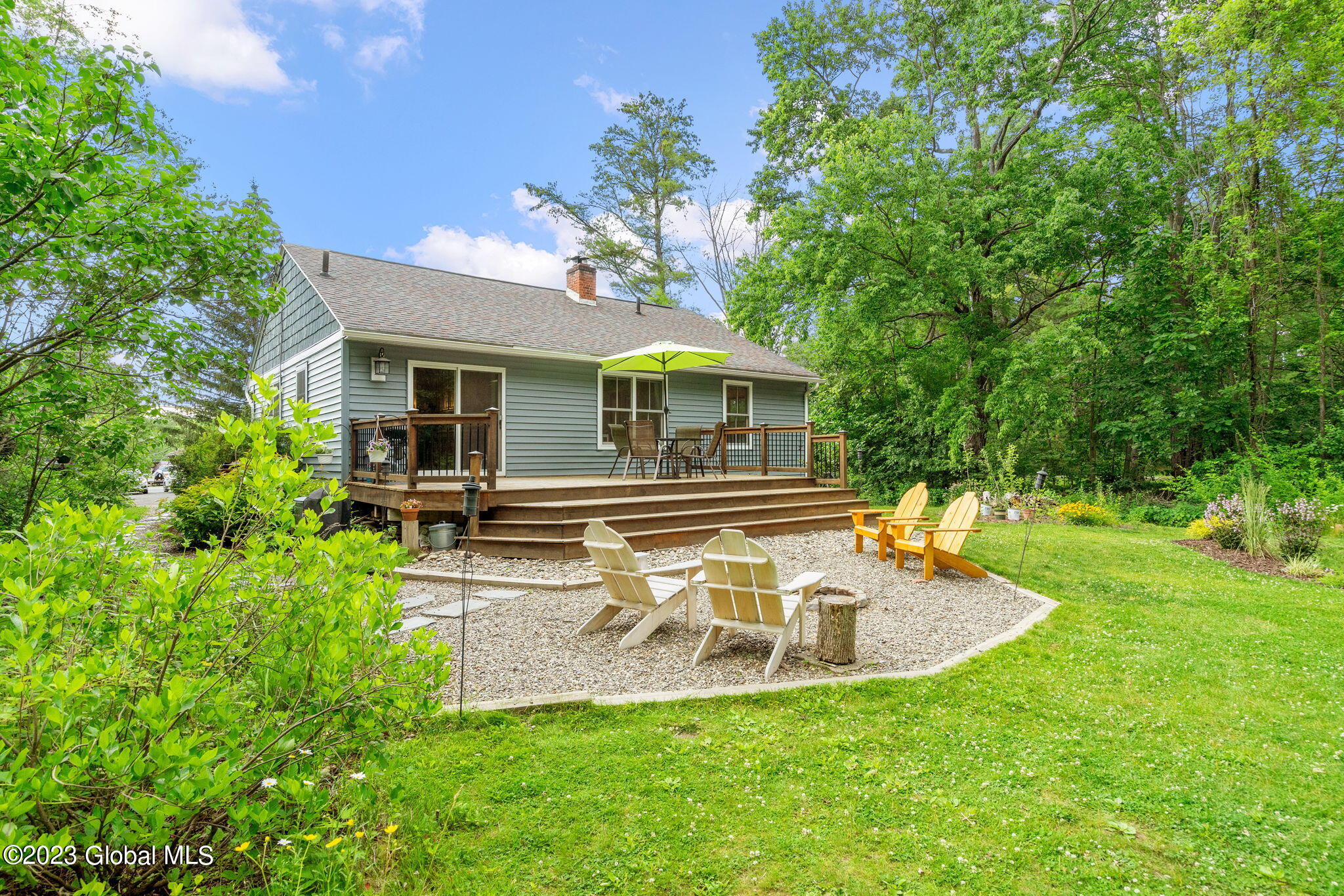 1102 Mohawk Road Niskayuna, NY 12309 - Photo 45 of 56 49