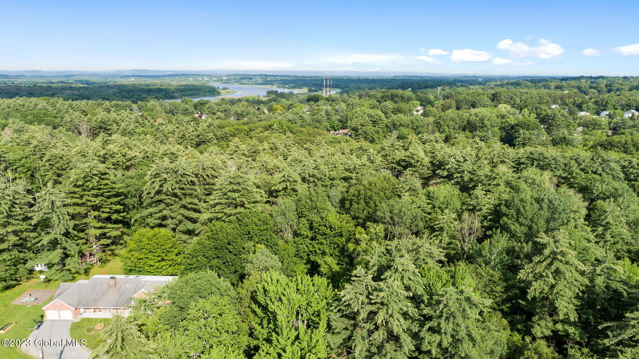1102 Mohawk Road Niskayuna, NY 12309 - Photo 55 of 56 13