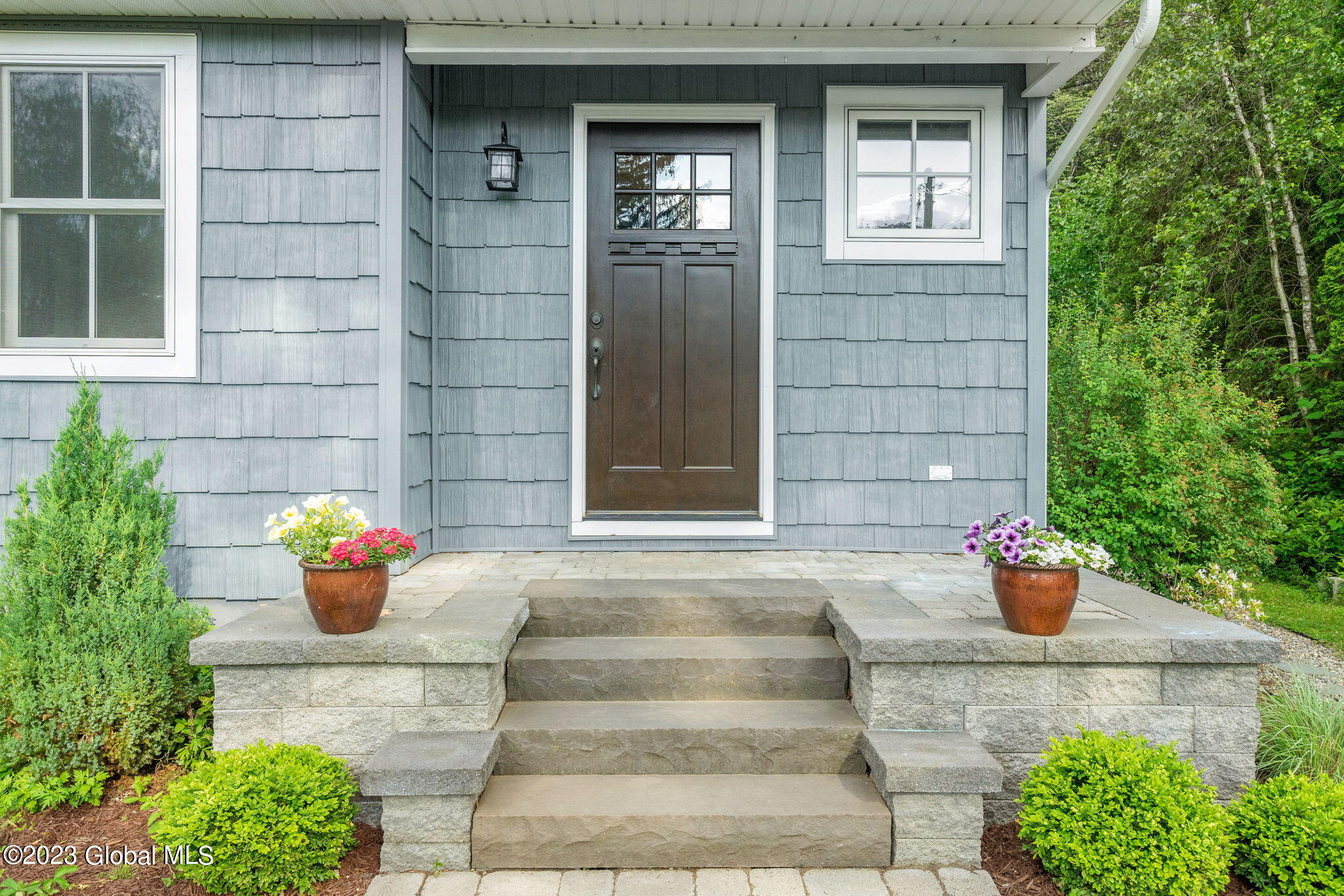 1102 Mohawk Road Niskayuna, NY 12309 - Photo 6 of 56 5