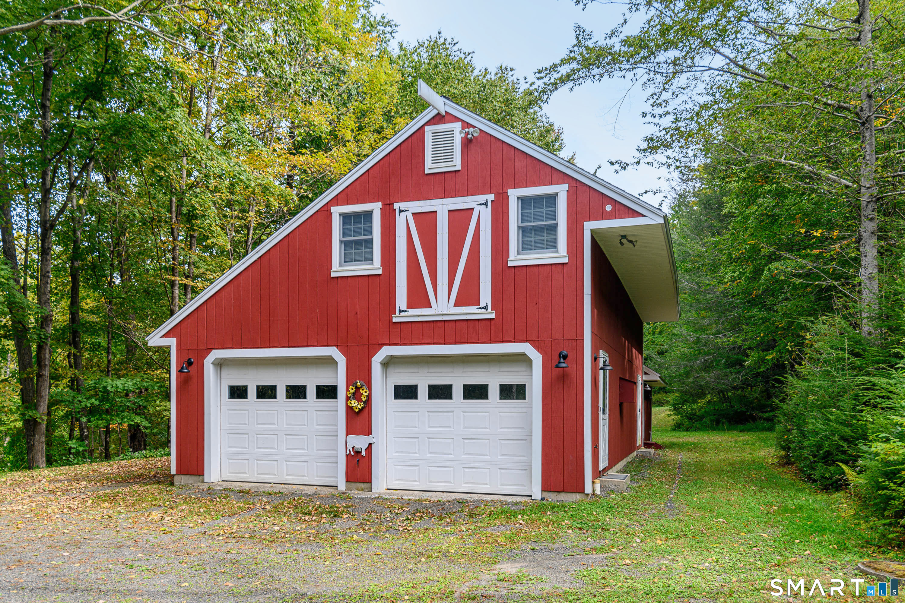 2 Moosehorn Road Roxbury, CT 06783 - Photo 27 of 36 Detach Barn w/6 garage/attic
