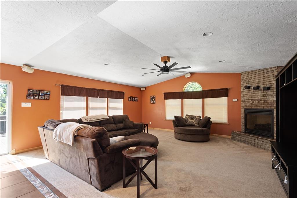 151 Buss Road Aliquippa, PA 15001 - Photo 3 of 20 Gallery Image 3