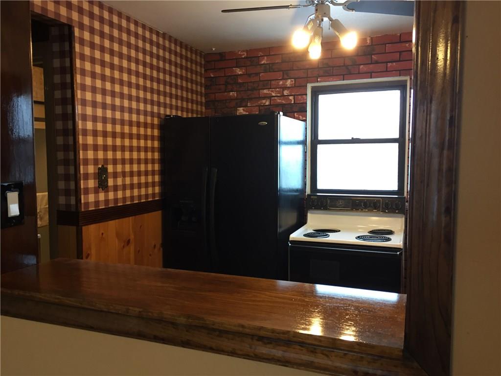 54 May Avenue McKees Rocks, PA 15136 - Photo 12 of 21