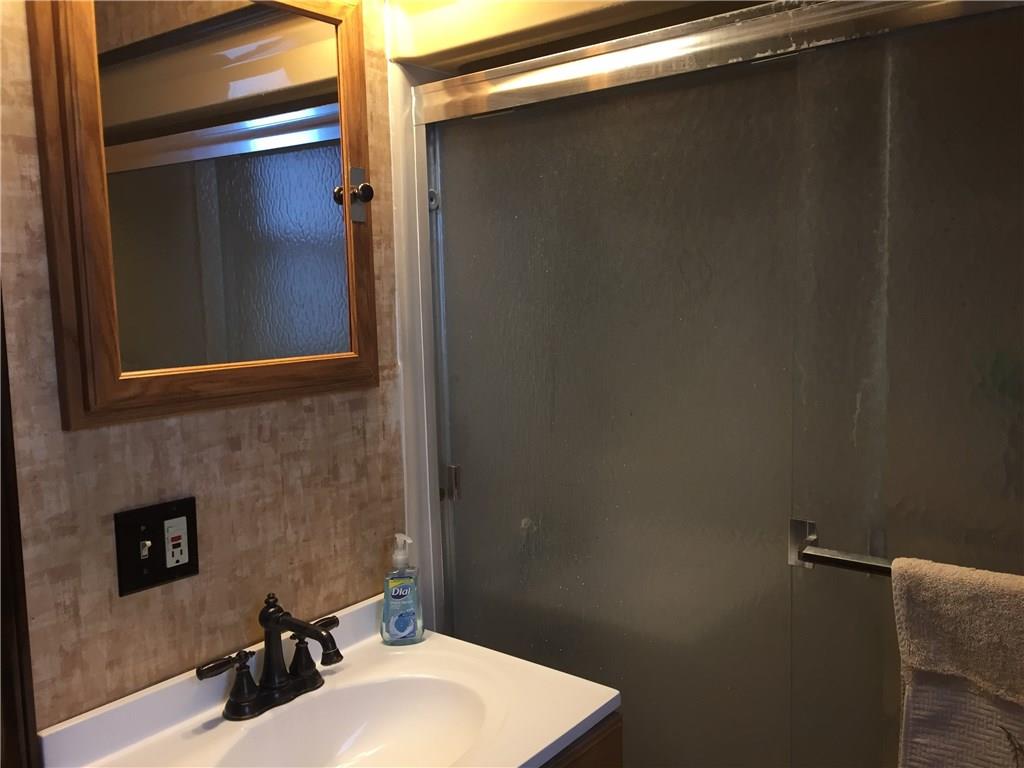 54 May Avenue McKees Rocks, PA 15136 - Photo 14 of 21 Main floor full bath