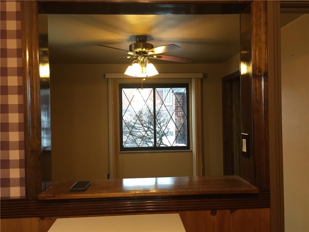 54 May Avenue McKees Rocks, PA 15136 - Photo 8 of 21