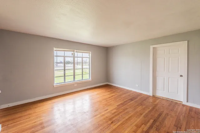 $850 | 2331 Cincinnati Avenue, Unit 2, San Antonio, TX 78228