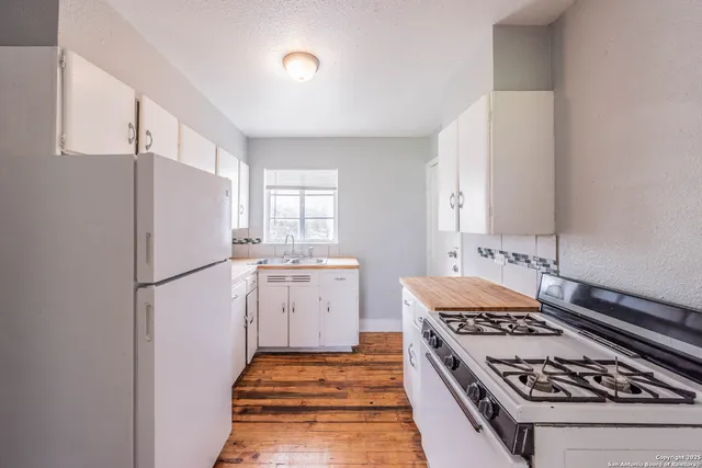 $850 | 2331 Cincinnati Avenue, Unit 2, San Antonio, TX 78228