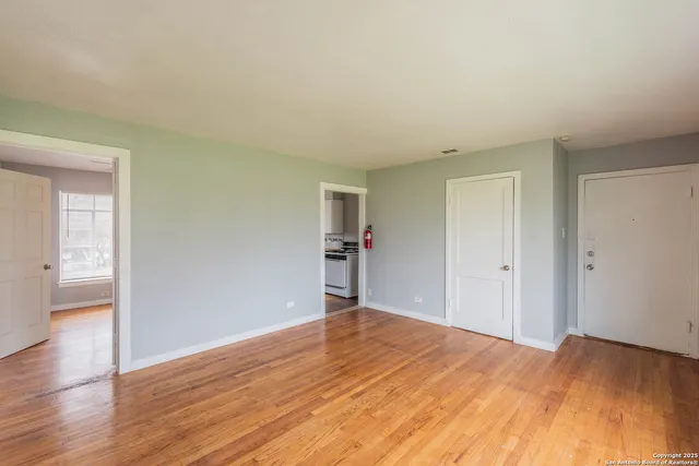 $850 | 2331 Cincinnati Avenue, Unit 2, San Antonio, TX 78228