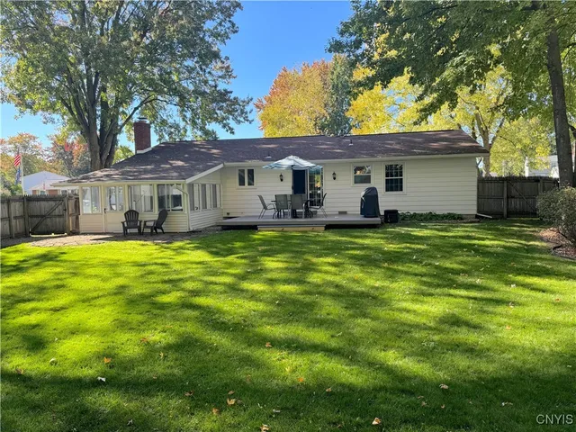 $289,900 | 7574 Manor Lane, Clay, NY 13088