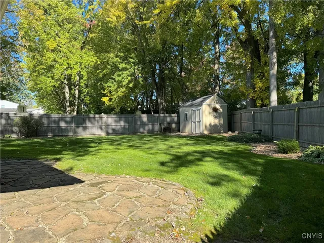 $289,900 | 7574 Manor Lane, Clay, NY 13088