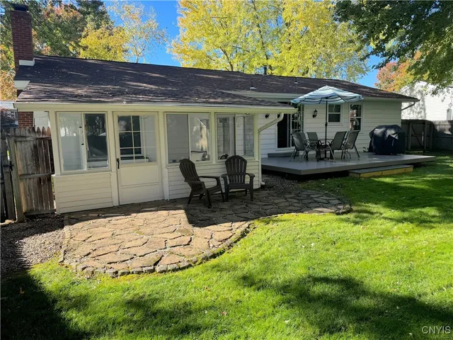 $289,900 | 7574 Manor Lane, Clay, NY 13088