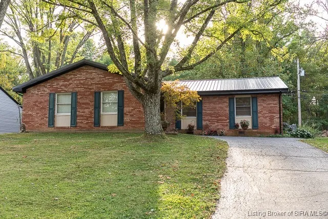 $218,000 | 2131 Seneca Drive, Madison, IN 47250