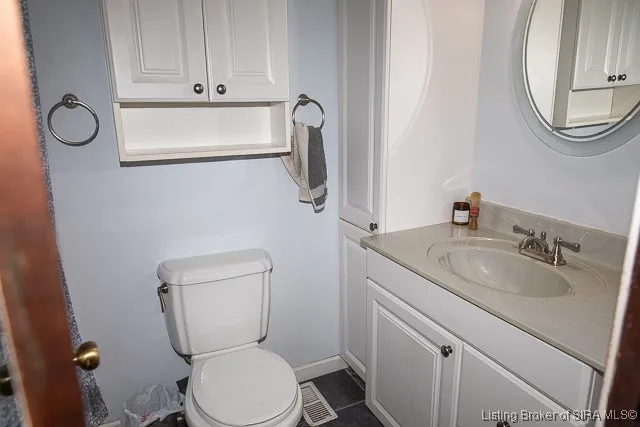 $218,000 | 2131 Seneca Drive, Madison, IN 47250