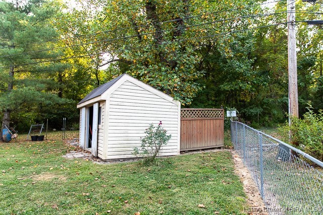 2131 Seneca Drive Madison, IN 47250 - Photo 38 of 45