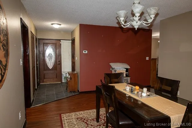 $218,000 | 2131 Seneca Drive, Madison, IN 47250