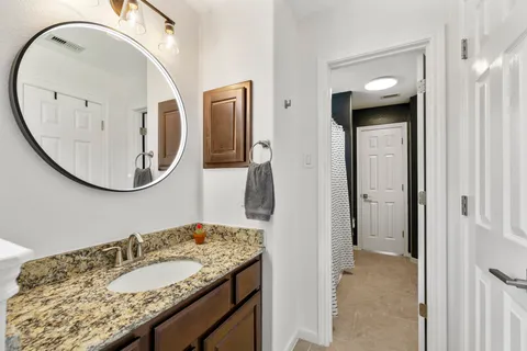 $745,000 | 26 Winhall Place, The Woodlands, TX 77354