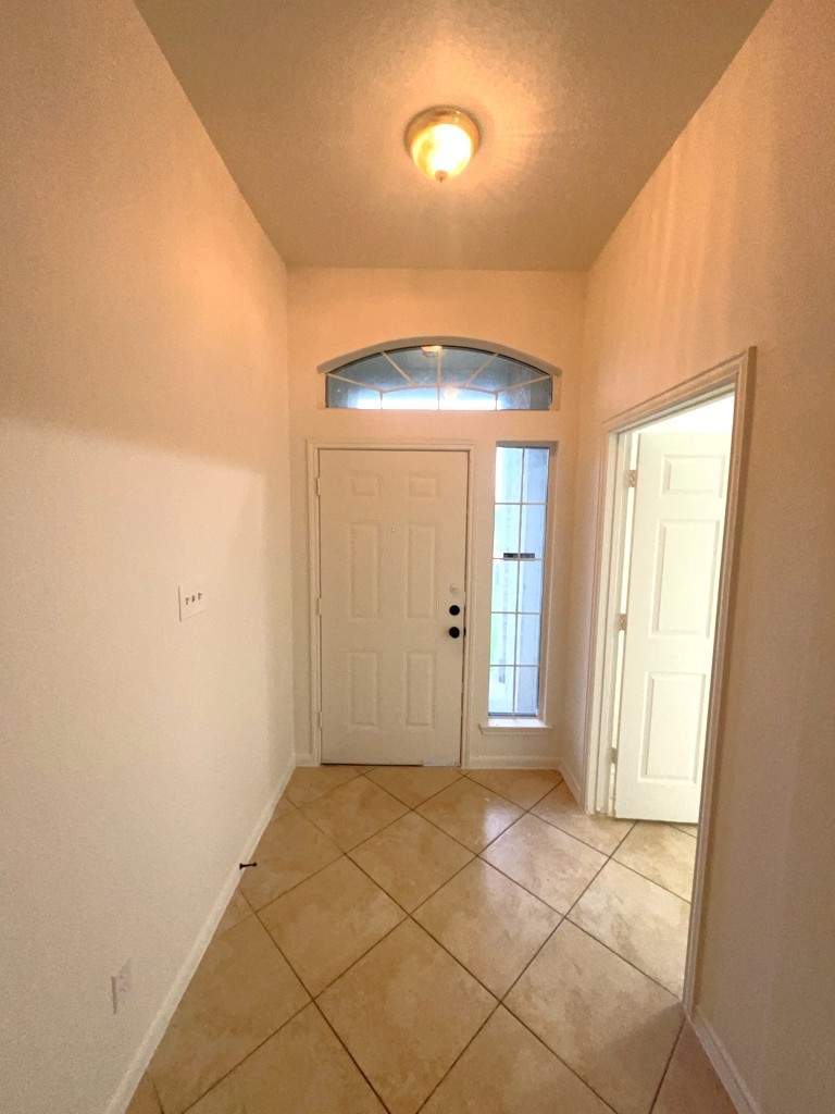 810 Chance Lane Baytown, TX 77521 - Photo 2 of 23