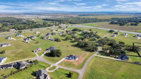 $625,000 | 339 Hunter Court, Rosharon, TX 77583