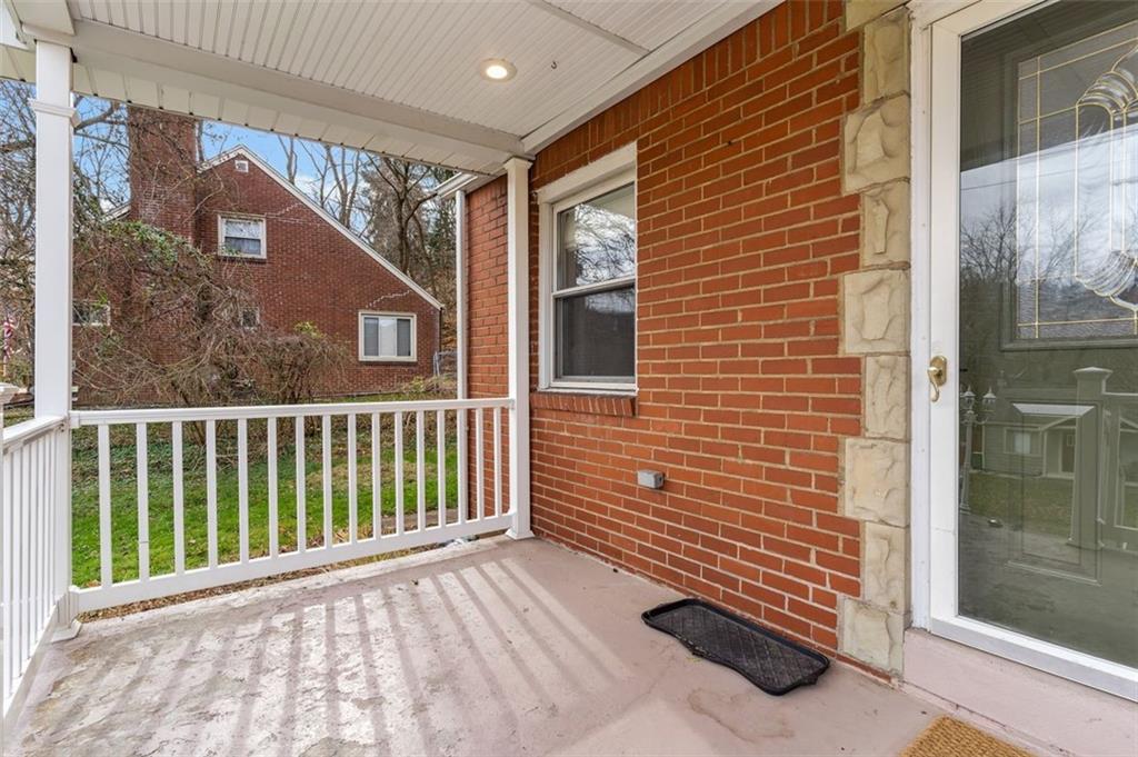 129 Jacks Run Road Pittsburgh, PA 15214 - Photo 2 of 24 Gallery Image 2