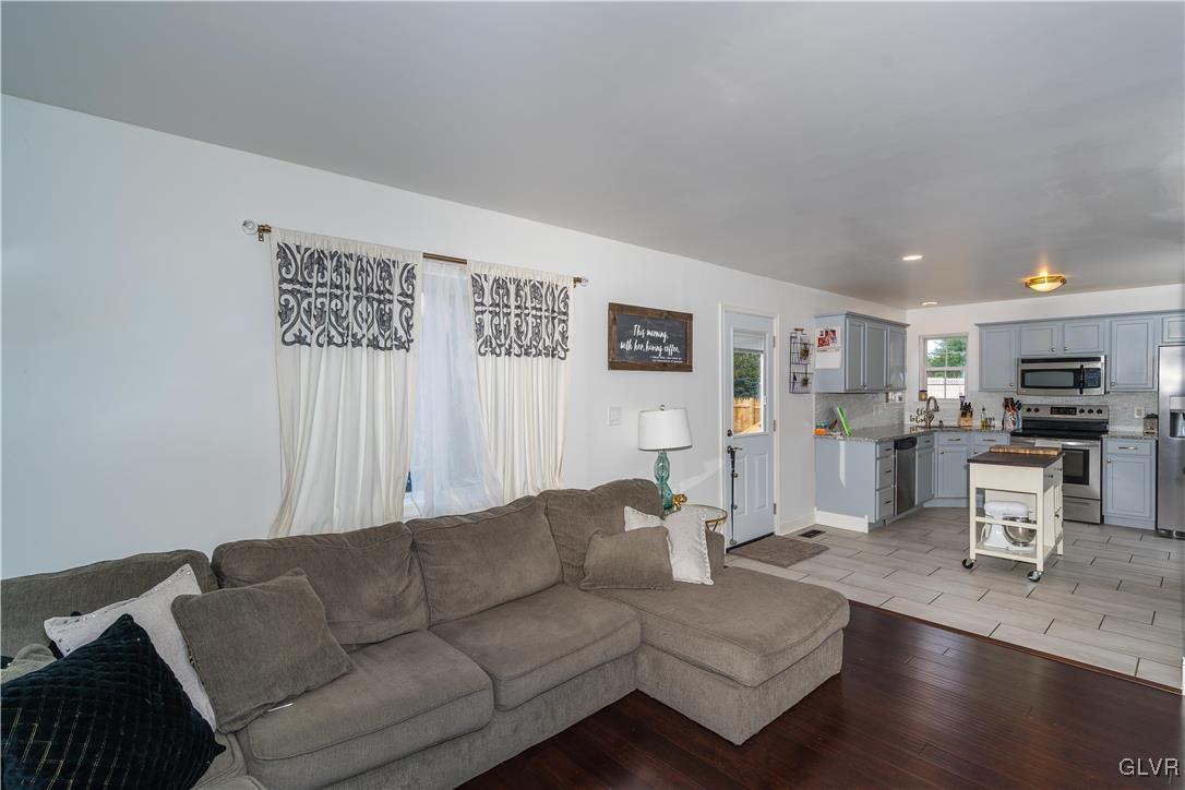 2301 Red Maple Drive Coplay, PA 18037 - Photo 10 of 21 Gallery Image 10