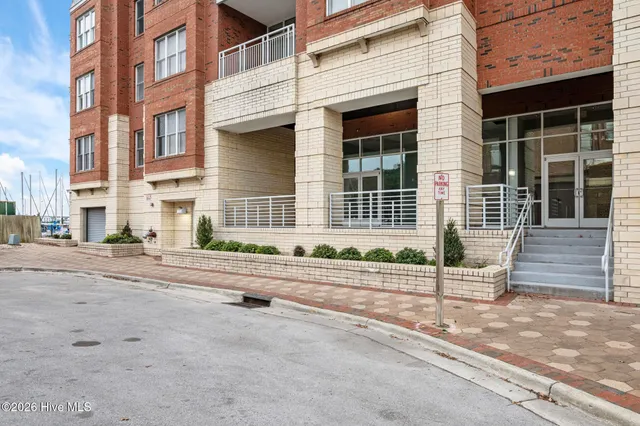 $250,000 | 100 Sky Sail Boulevard, Unit 104, New Bern, NC 28560