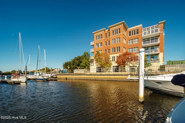$250,000 | 100 Sky Sail Boulevard, Unit 104, New Bern, NC 28560