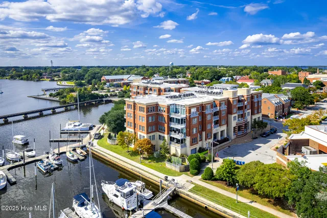$250,000 | 100 Sky Sail Boulevard, Unit 104, New Bern, NC 28560