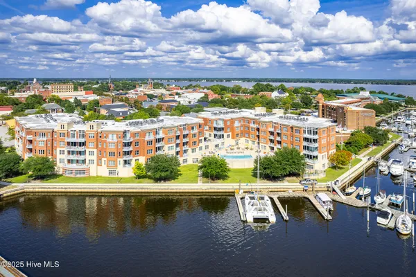 $250,000 | 100 Sky Sail Boulevard, Unit 104, New Bern, NC 28560
