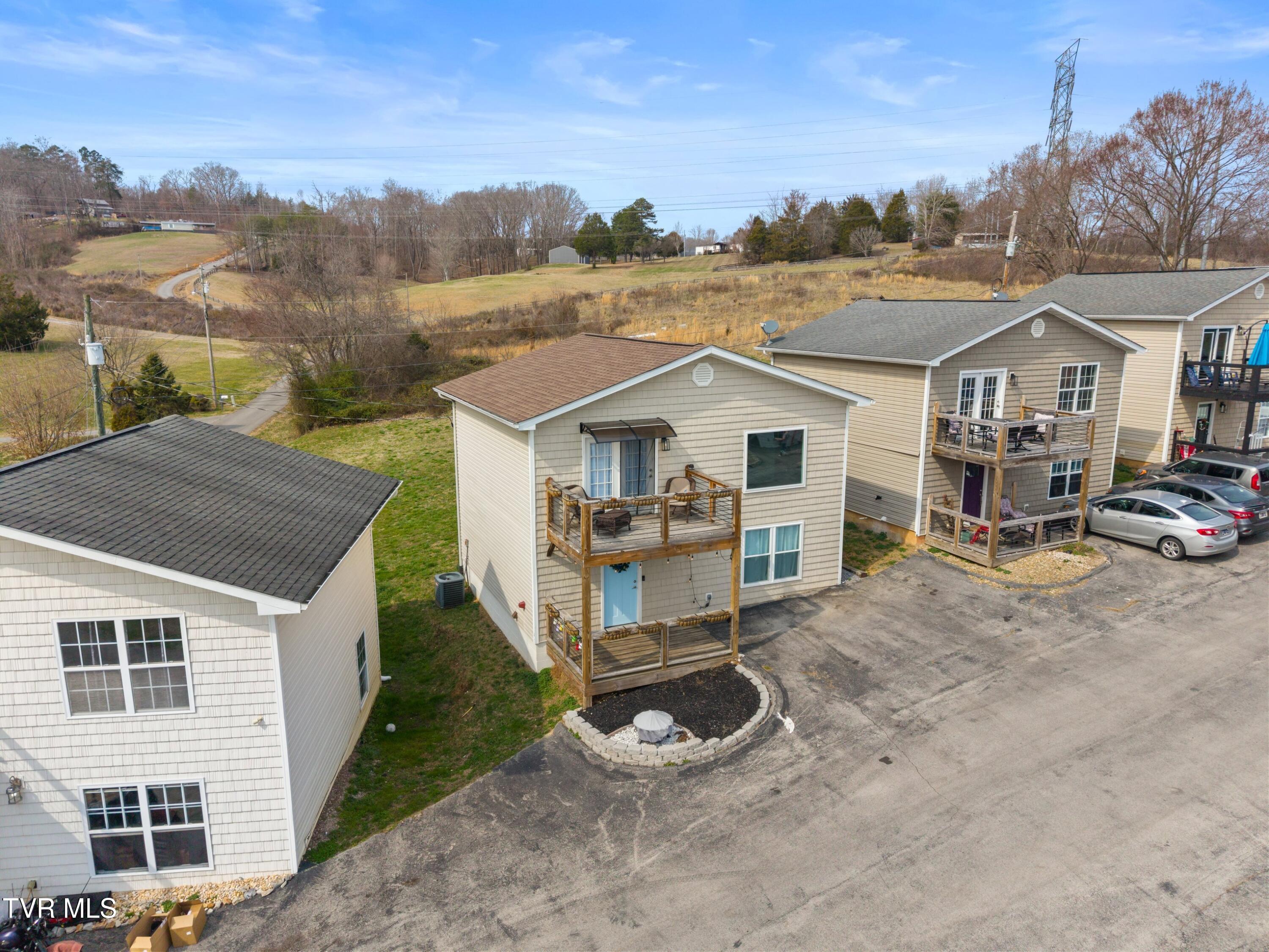 196 Roberts Ridge Rutledge, TN 37861 - Photo 7 of 39 032-196RobertsRidge-Rutledge-TN-37861-SM